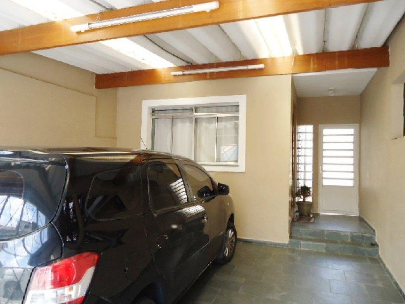 Casa à venda com 3 quartos, sendo 1 suíte, em Jardim Peri, São Paulo, SP