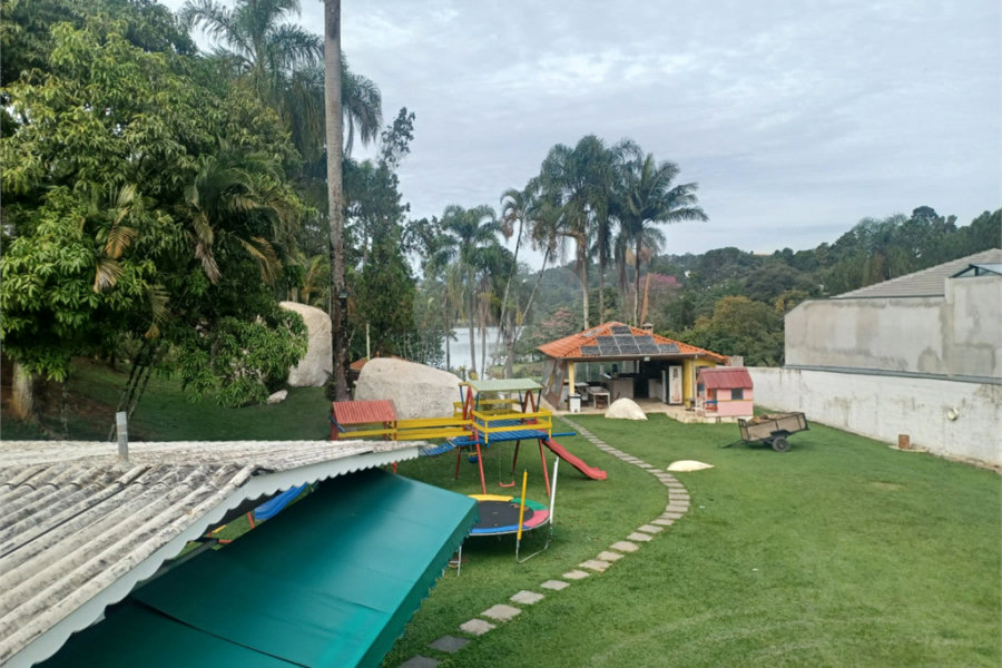 Casa à venda com 5 quartos, sendo 2 suítes, em Rio Abaixo, Mairiporã, SP
