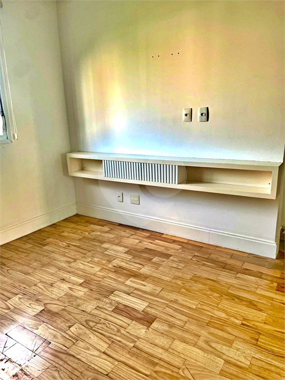 Apartamento à venda com 3 suítes em Jardim Ampliação, São Paulo, SP