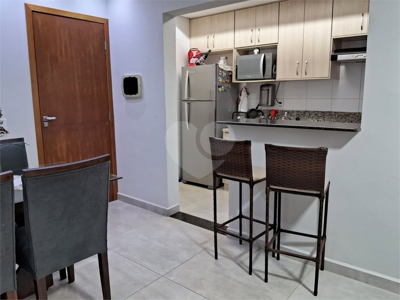 Apartamento à venda com 2 quartos, sendo 1 suíte, em Vila Maria Luiza, Ribeirão Preto, SP