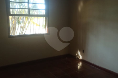 Chácara à venda com 5 quartos, sendo 3 suítes, em Parque Residencial Atibaia, Atibaia, SP