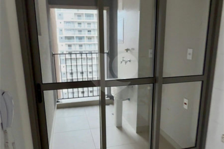 Apartamento à venda com 2 quartos, sendo 1 suíte, em Alto da Boa Vista, São Paulo, SP