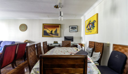 Apartamento à venda com 3 quartos, sendo 1 suíte,  em Campo Belo, São Paulo, SP