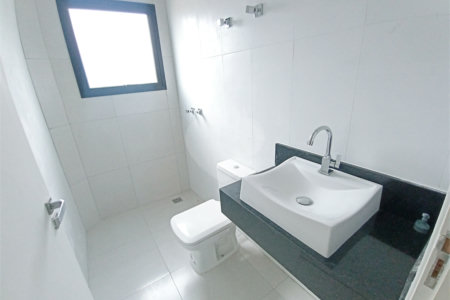 Casa à venda com 3 suítes no condomínio Reserva dos Jatobás, Louveira - SP