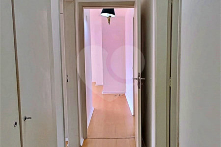Apartamento à venda com 3 quartos, sendo 1 suíte, em Vila Olímpia, São Paulo, SP