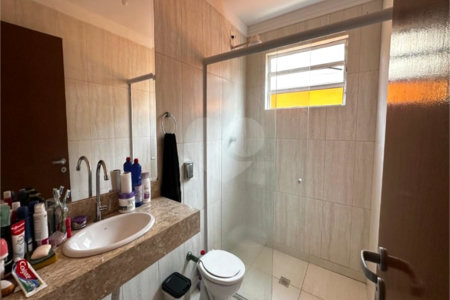 Sobrado à venda com 4 quartos, sendo 1 suíte, em Wanel Ville, Sorocaba, SP