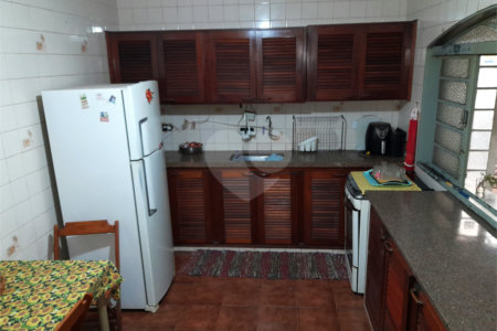 Casa à venda com 5 quartos, sendo 1 suíte,  em Jardim Anhangüera, Ribeirão Preto, SP