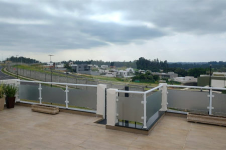 Casa à venda com 4 quartos, sendo 1 suíte, no condomínio Green View Residdence, Indaiatuba - SP