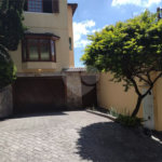 SOBRADO MARAVILHOSO A VENDA NO JARDIM FLORESTA (TREMEMBÉ) - 4 SUÍTES, PISCINA E 6 VAGAS DE GARAGEM