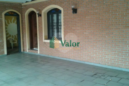 Casa com 4 dormitórios