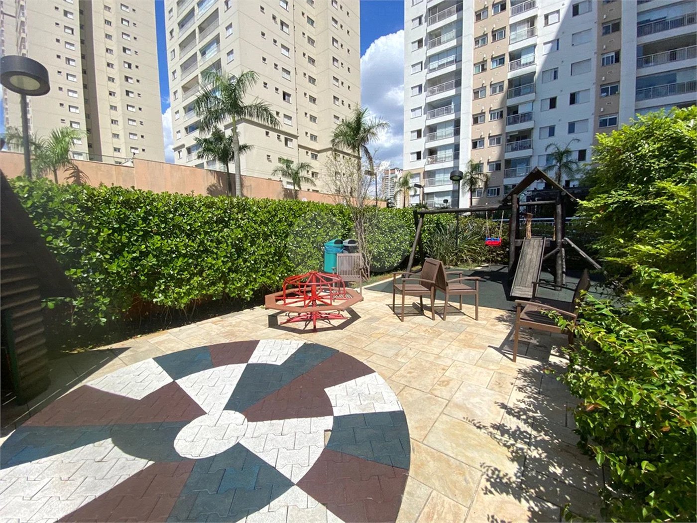 APARTAMENTO A VENDA NA VILA LEOPOLDINA COM 03 DORM 1 SUITE E 2 VAGAS DE GARAGEM