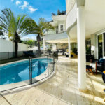 Belíssima casa à venda com 700 m² no Condomínio Tamboré, em Alphaville!!!