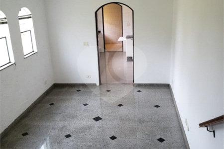 Sobrado à venda com 3 quartos, sendo 1 suíte, em Vila Maria Alta, São Paulo, SP