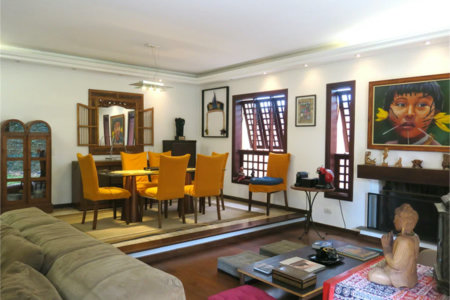Casa à venda com 4 quartos, sendo 2 suítes, no condomínio Vila das Flores, São Paulo - SP