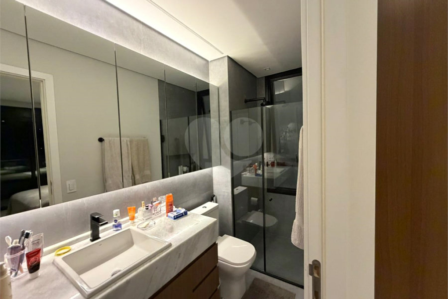 Apartamento à venda com 4 quartos, sendo 1 suíte,  em Pinheiros, São Paulo, SP