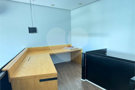 Apartamento à venda com 2 quartos, sendo 1 suíte, em Parque do Morumbi, São Paulo, SP