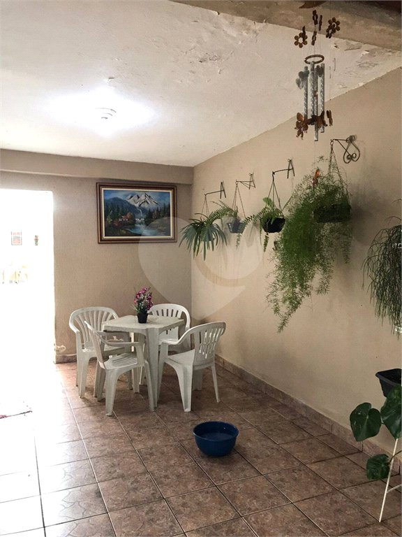 Casa à venda com 2 quartos em Jardim Ivonete, Poá, SP