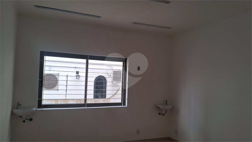 Casa para alugar com 9 quartos, sendo 3 suítes, em Jardim Panorama, Sorocaba, SP