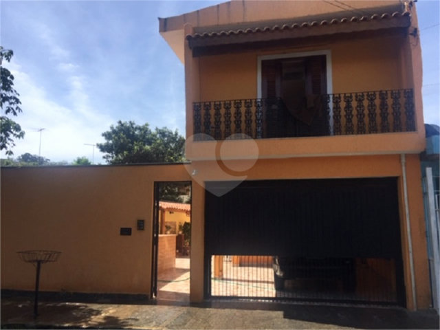 Sobrado à venda com 3 quartos, sendo 1 suíte,  em Vila Albertina, São Paulo, SP