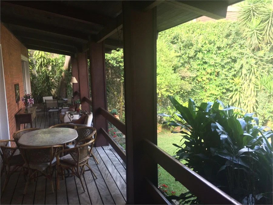 Casa à venda ou para alugar com 4 quartos, sendo 2 suítes, em Jardim Guedala, São Paulo, SP