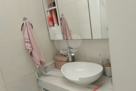 Sobrado à venda com 3 quartos, sendo 2 suítes, em Vila Dom Pedro I, São Paulo, SP