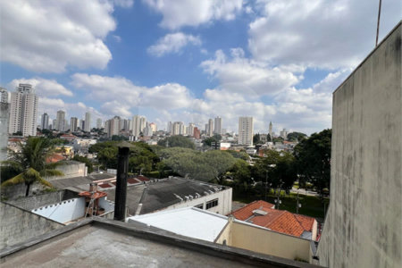 Sobrado à venda com 3 suítes em Vila Regente Feijó, São Paulo, SP