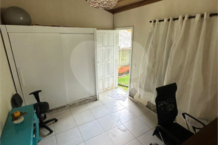 Casa em condomínio à venda com 3 quartos, sendo 2 suítes,  em Peró, Cabo Frio, RJ