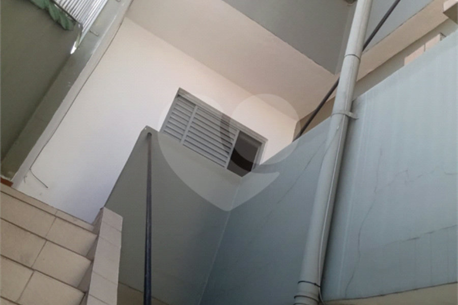 Sobrado à venda com 3 quartos, sendo 1 suíte,  em Vila Guarani, São Paulo, SP