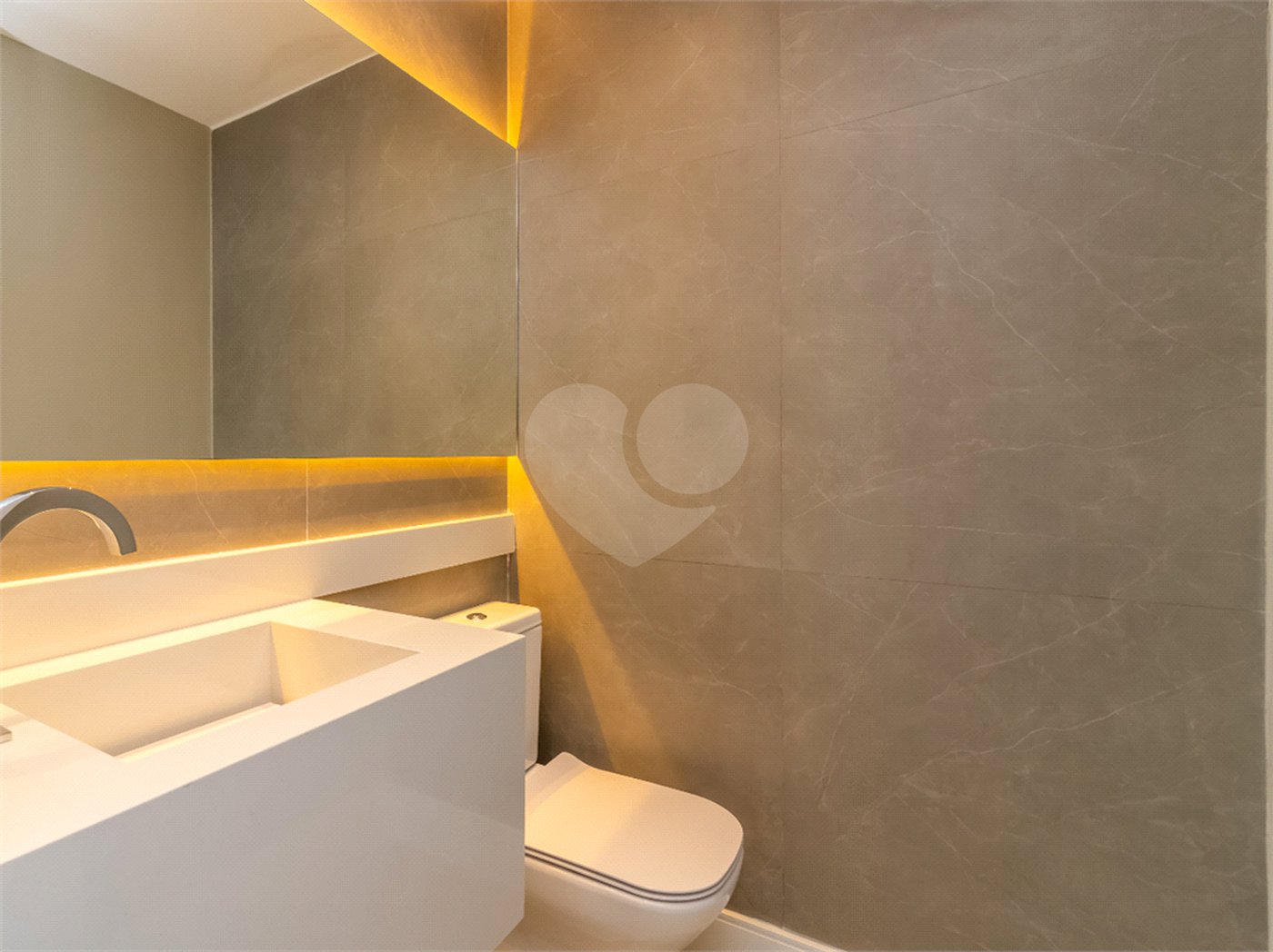Apartamento à venda com 4 quartos, sendo 2 suítes, em Brooklin, São Paulo, SP