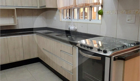 Casa à venda com 3 quartos, sendo 1 suíte,  no condomínio Jardim Europa, Mogi das Cruzes - SP