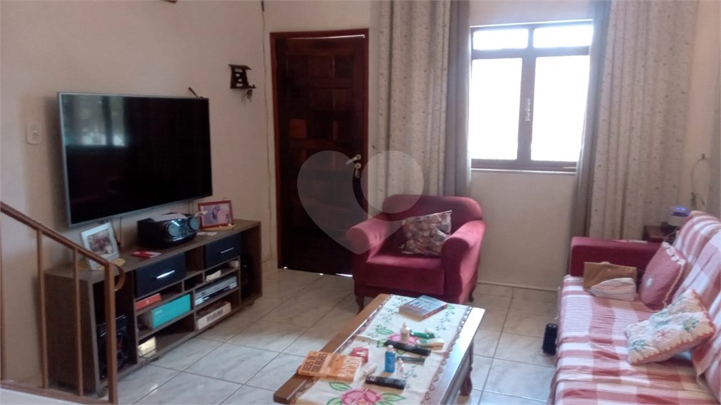 Casa à venda com 3 quartos, sendo 1 suíte, em Vila Medeiros, São Paulo, SP