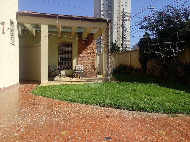 Casa à venda com 5 quartos, sendo 2 suítes, em Santana, São Paulo, SP
