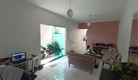 Casa à venda com 2 quartos, sendo 1 suíte,  em Jardim Fogaça, Itapetininga, SP