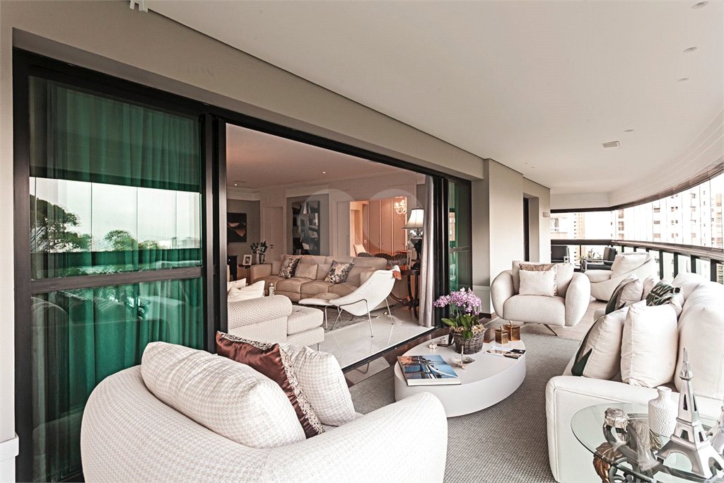 Apartamento à venda com 4 suítes em Panamby, São Paulo, SP