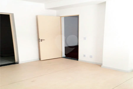 Apartamento em excelente localização na Av. Ipiranga Centro de São Paulo