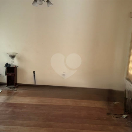 Casa à venda com 4 quartos, sendo 1 suíte, em Vila Santana, Sorocaba, SP