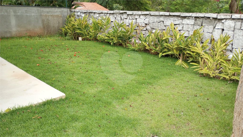 Casa à venda com 4 suítes no condomínio Estância Marambaia, Vinhedo - SP