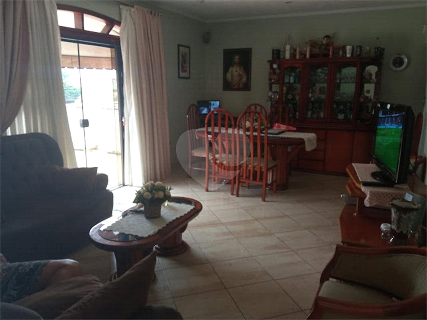 Sobrado à venda com 3 suítes em Tremembé, São Paulo, SP
