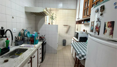Apartamento à venda com 2 quartos em Parque Maria Domitila, São Paulo, SP