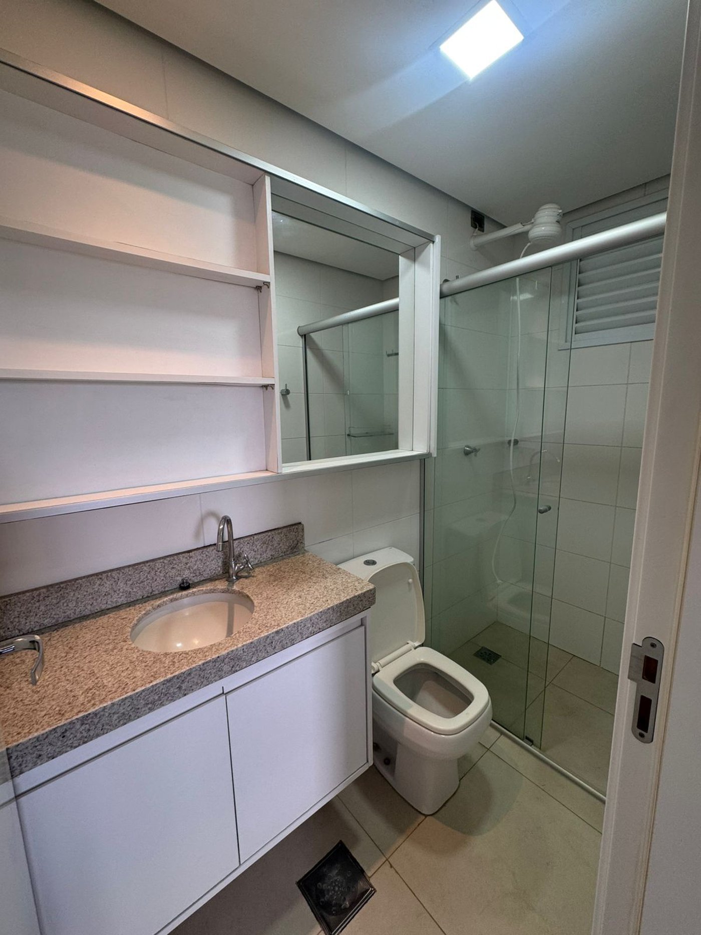 Apartamento à venda com 3 quartos, sendo 1 suíte,  em Edifício Terrasse d’été, Presidente Prudente, SP