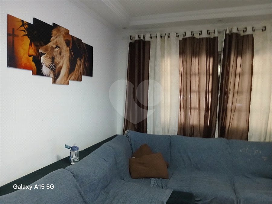 Sobrado à venda com 3 quartos, sendo 1 suíte, em Itaquera, São Paulo, SP