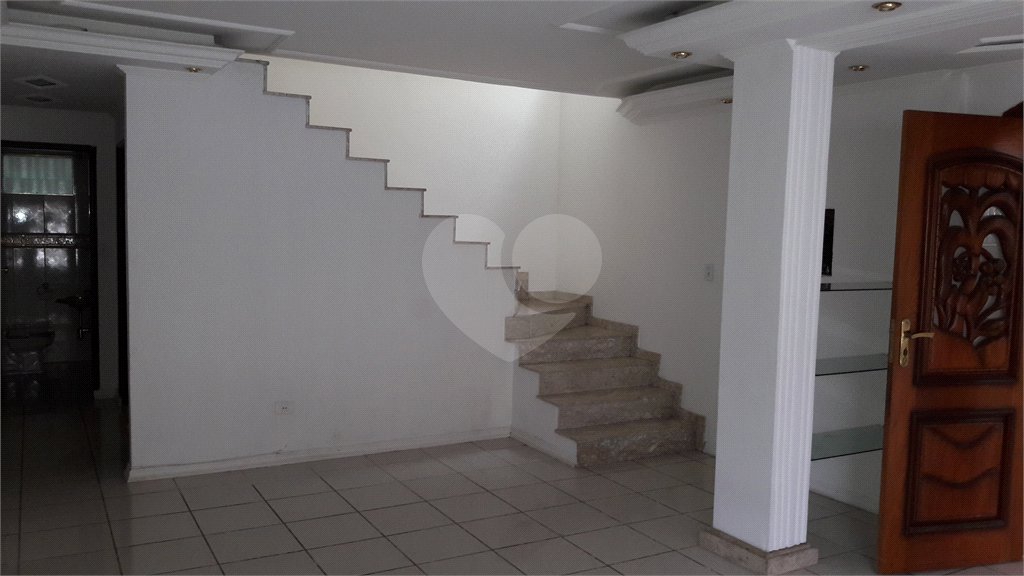 Sobrado à venda com 4 quartos, sendo 2 suítes, em Mandaqui, São Paulo, SP