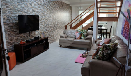 Casa à venda com 3 quartos, sendo 2 suítes,  em Vila Marari, São Paulo, SP