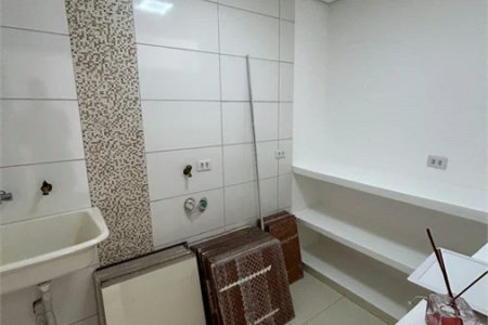 Casa de Vila para alugar com 4 suítes em Vila Romana, São Paulo, SP