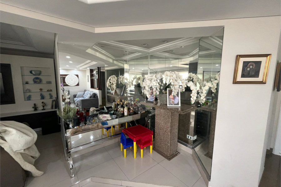 Apartamento para alugar com 4 suítes em Santana, São Paulo, SP