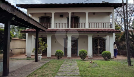 Casa à venda com 4 quartos, sendo 2 suítes, em Brooklin Velho, São Paulo, SP