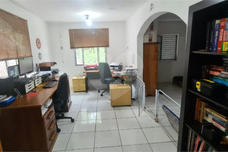 Sobrado à venda com 5 quartos em Vila Germinal, São Paulo, SP