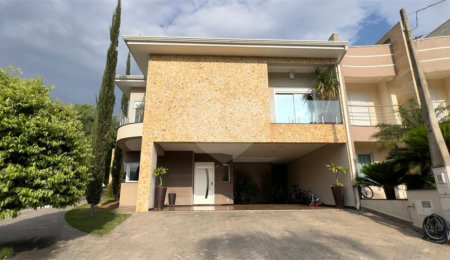 Casa à venda com 3 suítes no condomínio Golden Park, Hortolândia - SP