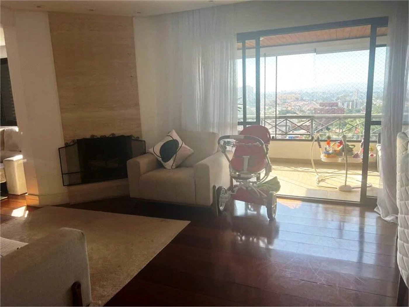 Apartamento à venda ou para alugar com 3 quartos, sendo 2 suítes,  em Fazenda Morumbi, São Paulo, SP