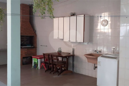 Sobrado à venda com 3 quartos em Água Fria, São Paulo, SP